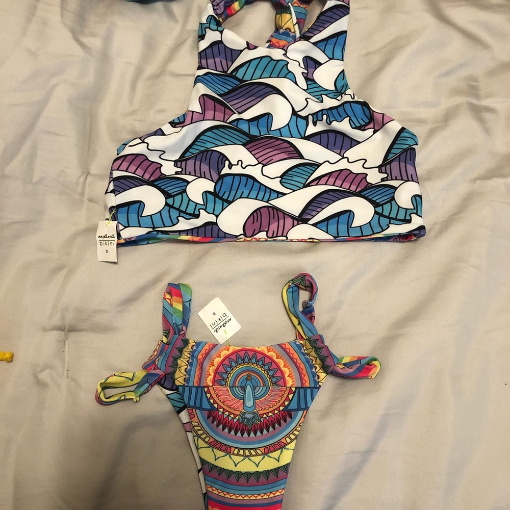 Flying fish set never worn